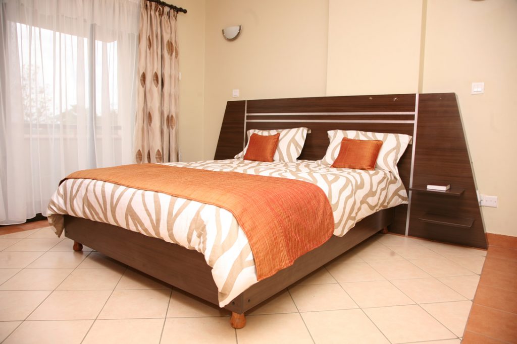 Business Facilities Comfortable Bed - Nairobi Hotel